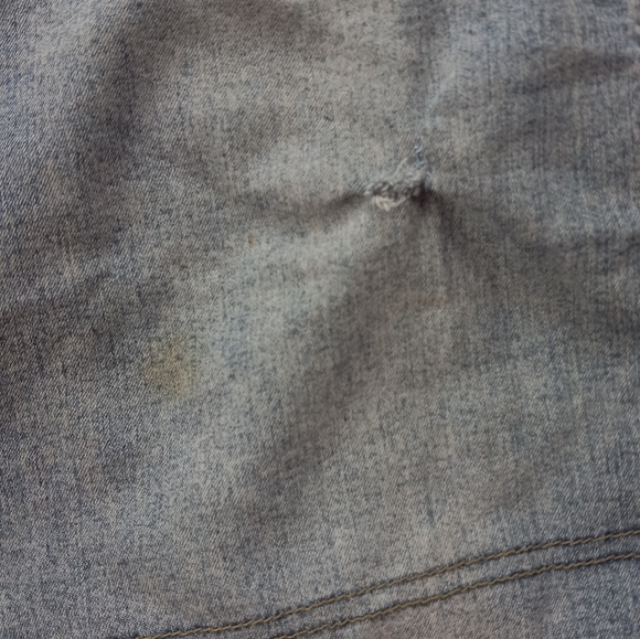 SOLD! Vintage y2k denim skirt with fringe! - Picture 6 of 10